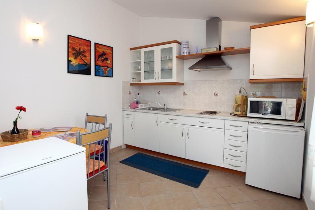 Apartment Parenzana Sea View Sk